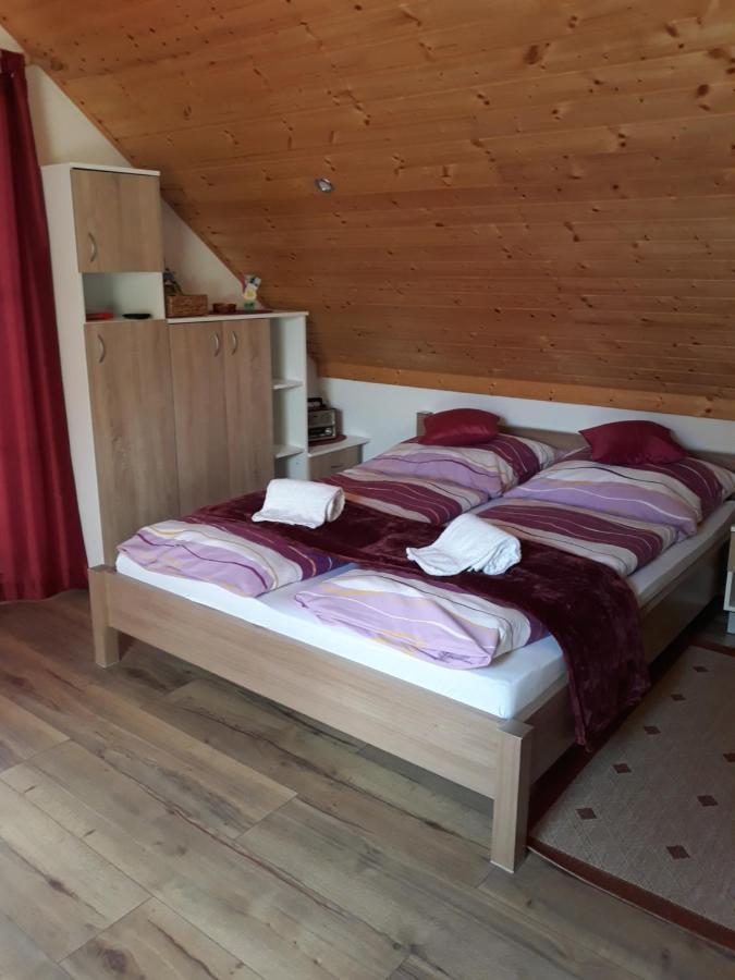 Privat Jozef Apartment Vrbov Bagian luar foto