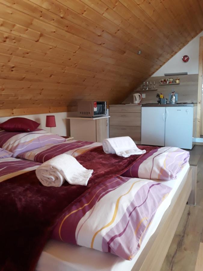 Privat Jozef Apartment Vrbov Bagian luar foto