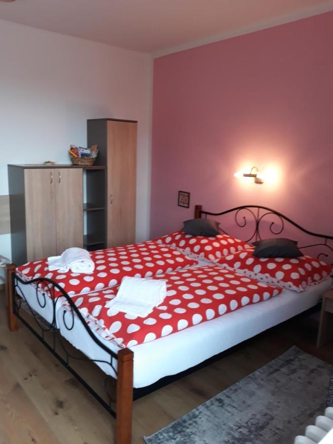 Privat Jozef Apartment Vrbov Bagian luar foto