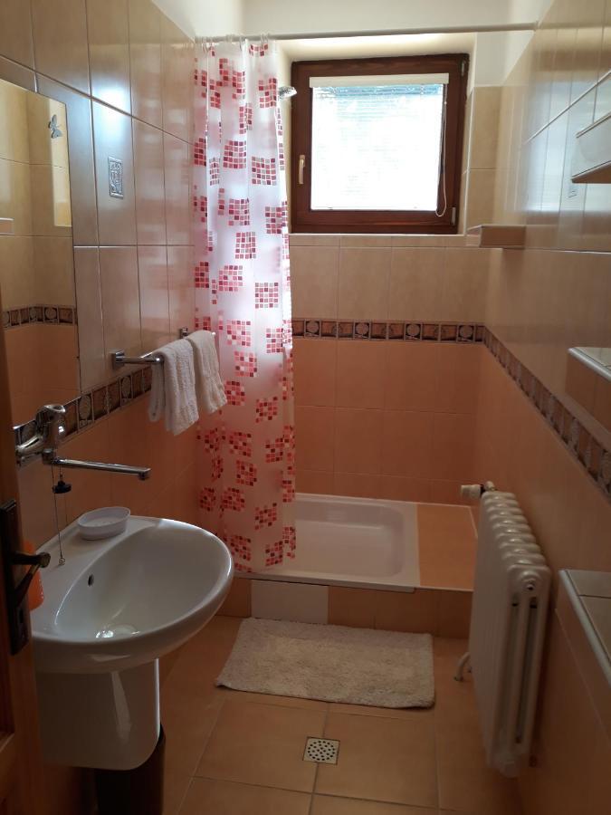Privat Jozef Apartment Vrbov Bagian luar foto